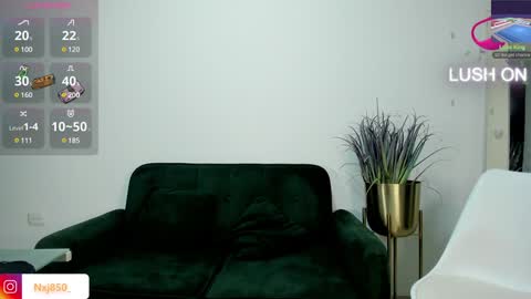 Snapshot of naomixjones1 chatting on January 13, 2025, 12:09 am Naomi online show from January 13, 2025, 12:09 am