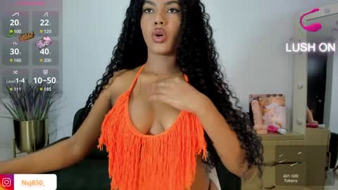 Snapshot of naomixjones1 chatting on February 5, 2025, 8:46 pm Naomi online show from February 5, 2025, 8:46 pm
