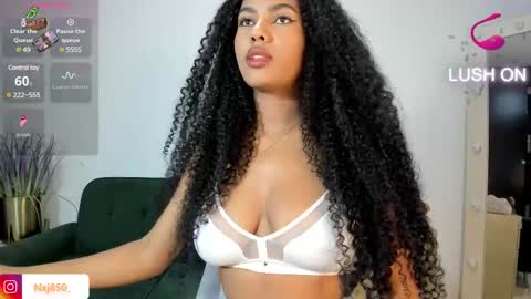 Snapshot of naomixjones1 chatting on March 10, 2025, 2:39 am Naomi online show from March 10, 2025, 2:39 am