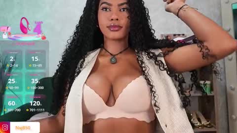 Naomi     online show from December 4, 2025, 9:34 pm