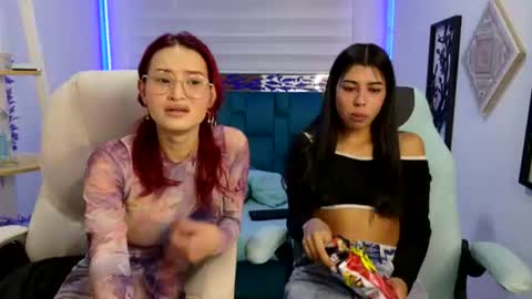 Snapshot of naomy_hot04 chatting on July 21, 2026, 7:49 pm naomy online show from July 21, 2026, 7:49 pm