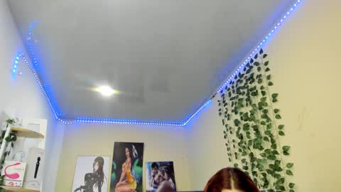 naomy online show from February 5, 2025, 1:15 am