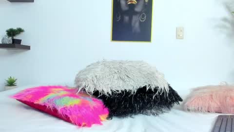 Naomy online show from January 30, 2025, 11:11 am