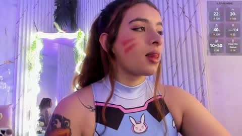 Naomy  online show from April 25, 2026, 3:42 am
