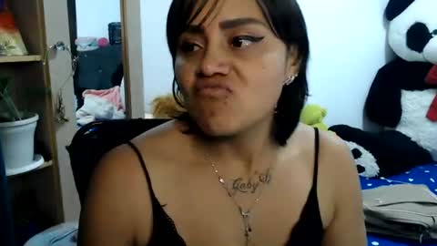Snapshot of naomylux1 chatting on July 3, 2026, 12:28 am naomylux1 online show from July 3, 2026, 12:28 am