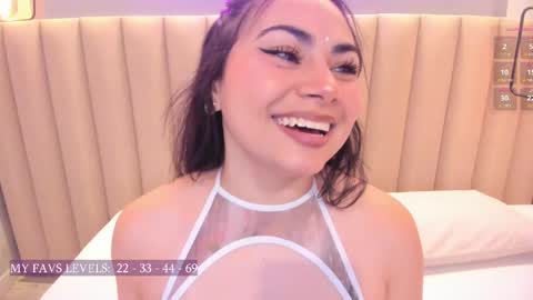 Snapshot of naomymonroe_ chatting on October 4, 2025, 9:46 pm Naomy  online show from October 4, 2025, 9:46 pm
