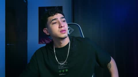 Snapshot of naranjo_seb chatting on October 31, 2025, 10:27 am sebastian online show from October 31, 2025, 10:27 am