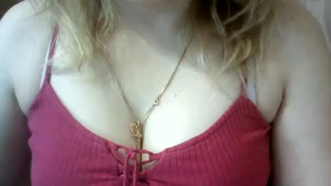 NarcisJill online show from February 6, 2025, 10:59 am