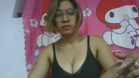narindra884634 online show from May 3, 2026, 12:11 pm