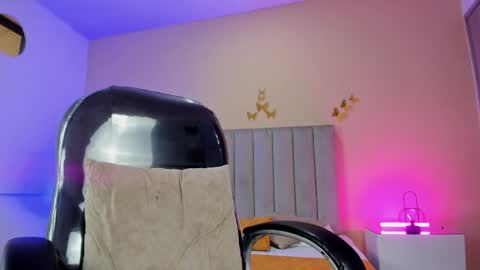 Nascary Fox online show from April 24, 2026, 1:46 pm