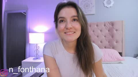 Nashly Fontana online show from December 30, 2024, 7:42 pm
