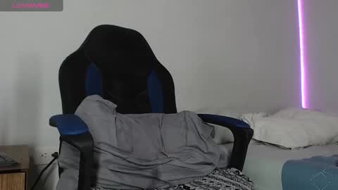 Snapshot of nassh_18 chatting on February 1, 2025, 10:02 pm nassh_18 online show from February 1, 2025, 10:02 pm