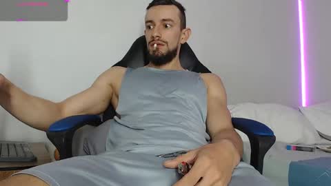 Snapshot of nassh_18 chatting on February 9, 2025, 12:30 pm nassh_18 online show from February 9, 2025, 12:30 pm