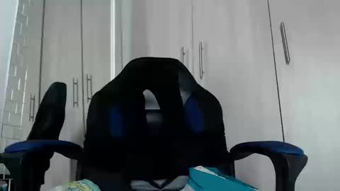 nassh_18 online show from December 19, 2025, 9:00 pm