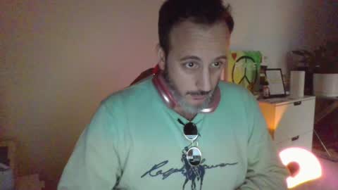 nassobout online show from January 29, 2025, 2:19 am