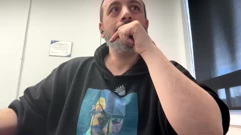 Snapshot of nassobout chatting on May 1, 2026, 10:25 pm nassobout online show from May 1, 2026, 10:25 pm