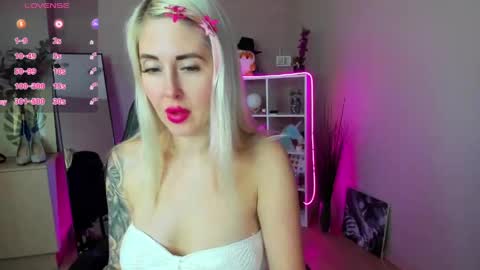 Snapshot of nastasya_cute chatting on May 28, 2026, 1:47 am Nastya online show from May 28, 2026, 1:47 am