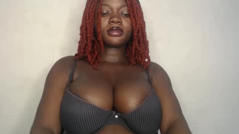 Amanda online show from October 12, 2025, 7:13 pm