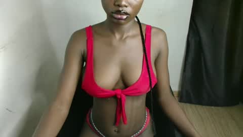 Mila online show from February 25, 2026, 7:23 pm