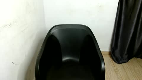 Mila online show from February 27, 2026, 7:19 am