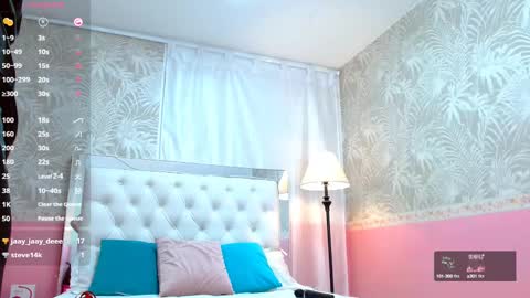   online show from March 12, 2025, 11:33 pm