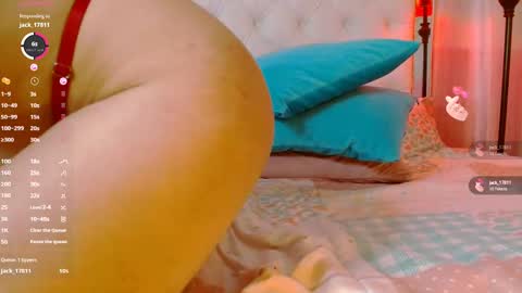   online show from October 3, 2025, 8:50 pm