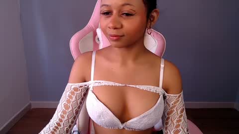 Natasha online show from February 1, 2025, 9:19 pm