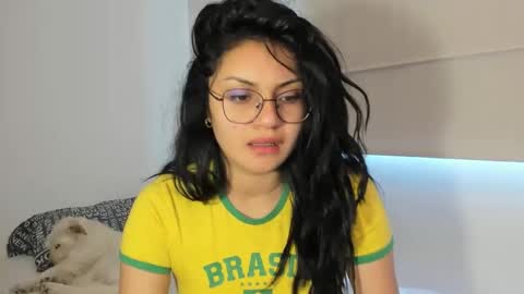 Camila online show from December 16, 2024, 6:16 pm