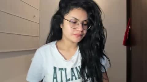 Camila online show from December 30, 2024, 3:03 am