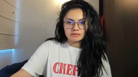 Camila online show from January 14, 2025, 8:26 pm