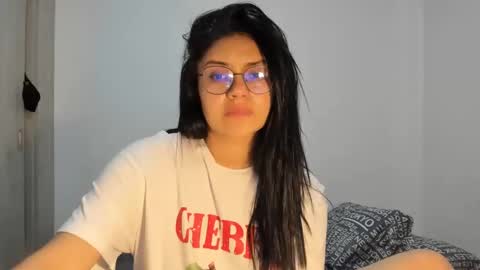 Camila online show from February 11, 2025, 9:46 pm