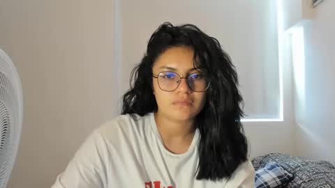 Camila online show from March 10, 2025, 9:18 pm