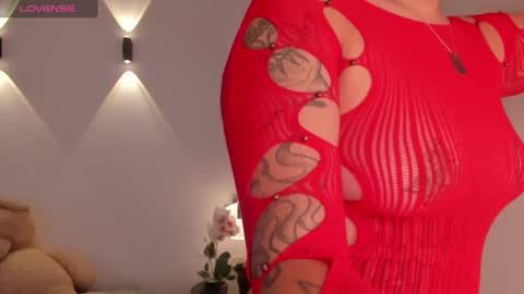 Natttttttttttttttt online show from February 14, 2025, 1:18 pm