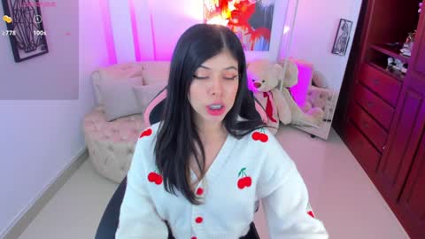 Snapshot of nataasha___ chatting on January 5, 2025, 3:11 am NATASHA online show from January 5, 2025, 3:11 am