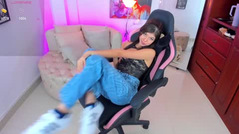 Snapshot of nataasha___ chatting on January 21, 2025, 3:26 am NATASHA online show from January 21, 2025, 3:26 am