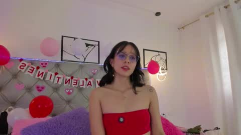 natalia online show from February 14, 2026, 7:32 pm