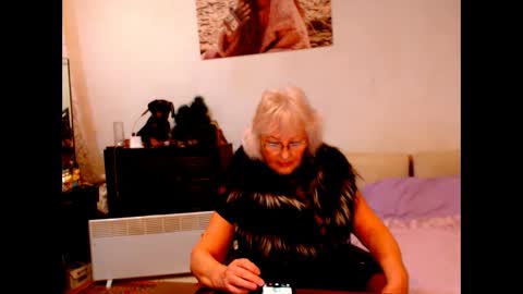 natali online show from December 6, 2024, 5:42 am