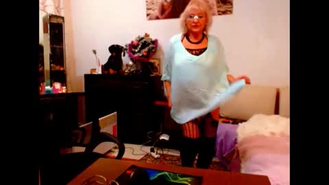 natali online show from December 23, 2024, 5:43 pm