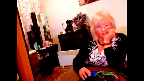 natali online show from December 30, 2024, 8:04 pm