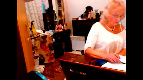 natali online show from February 26, 2025, 8:22 pm