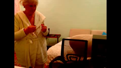 natali online show from September 21, 2025, 5:53 am