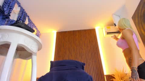 natali online show from February 2, 2025, 4:59 am