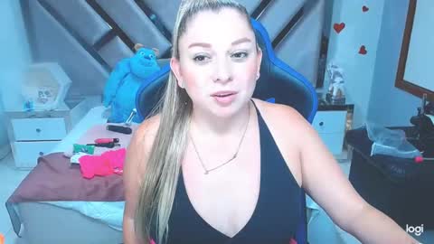 natalia5560 online show from January 14, 2025, 5:56 pm