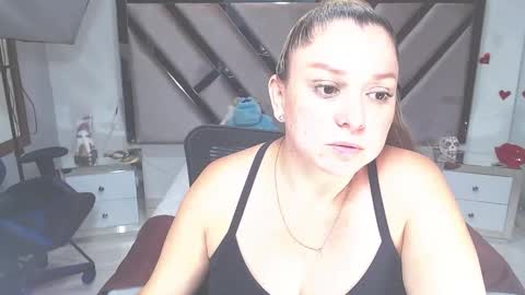 natalia5560 online show from February 23, 2025, 4:24 pm