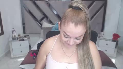 natalia5560 online show from March 11, 2025, 2:51 pm