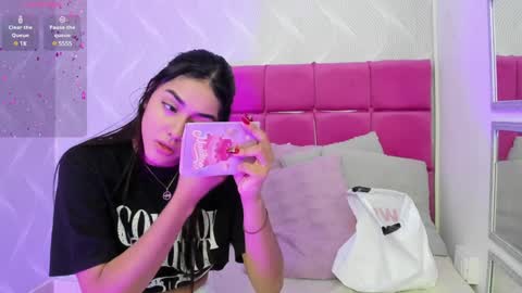 Naty  online show from December 19, 2024, 12:34 pm