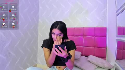 Naty  online show from February 4, 2025, 12:22 pm