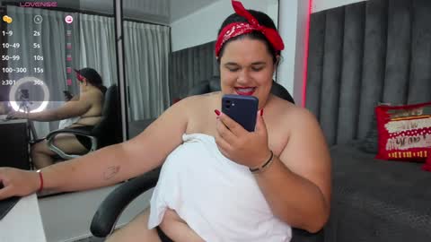 Snapshot of natalia_curvy1 chatting on December 10, 2024, 3:01 pm Nathalia online show from December 10, 2024, 3:01 pm
