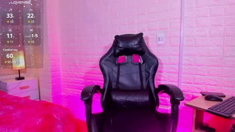 Natalia Kiss online show from May 20, 2026, 12:22 pm