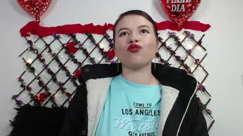 Natalia Walker online show from May 2, 2026, 3:06 pm